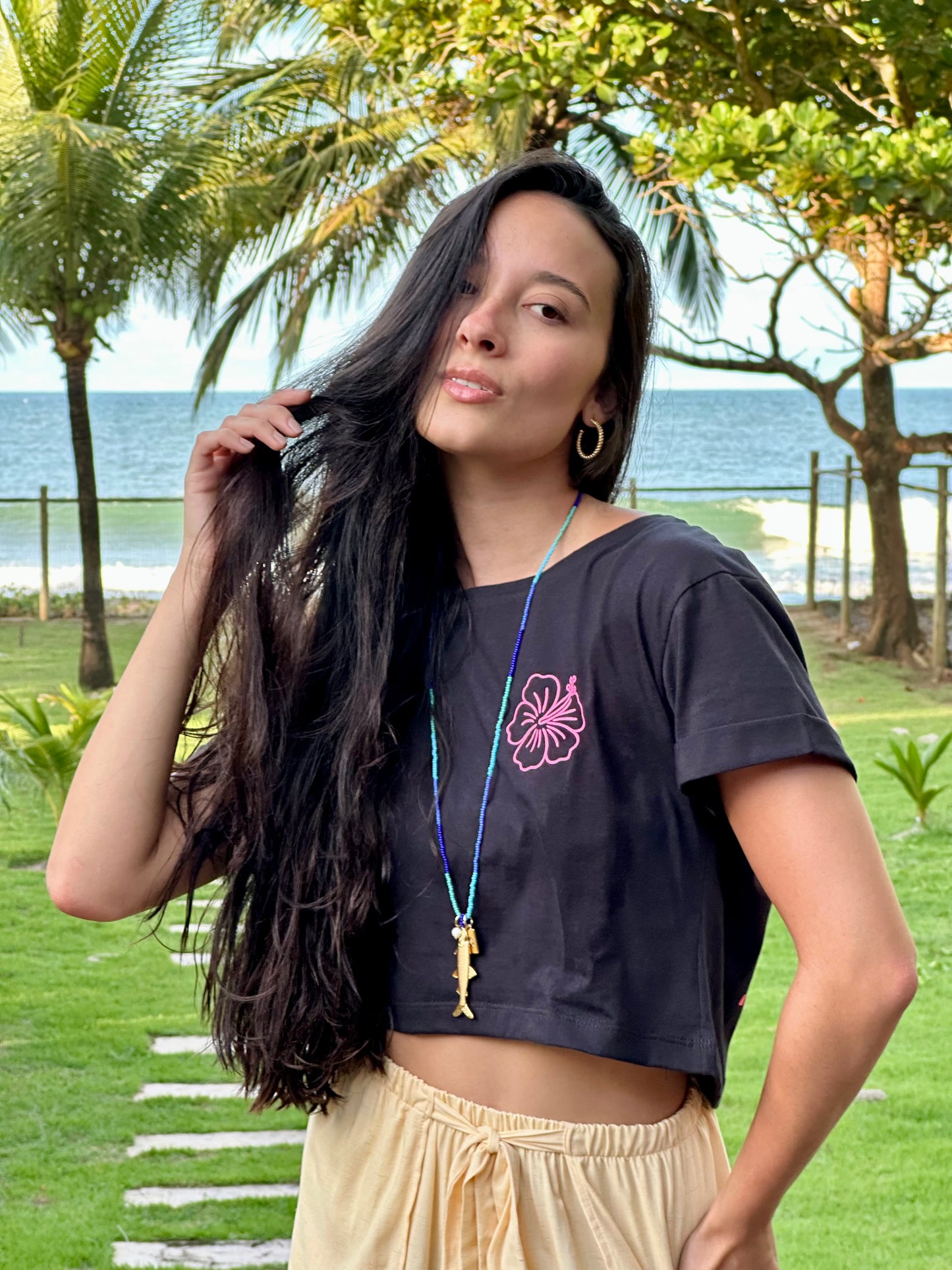 cropped lost paradise preta