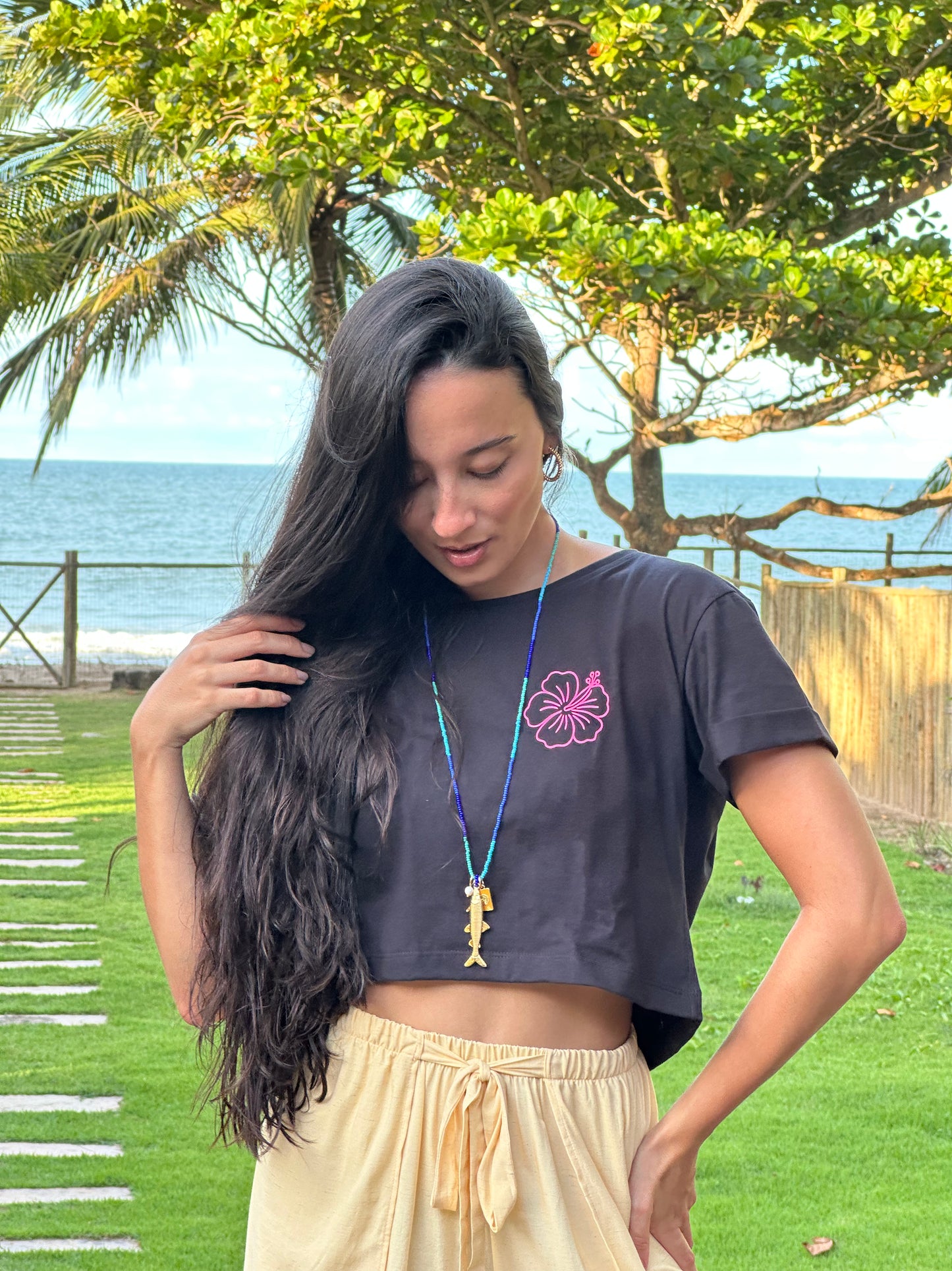 cropped lost paradise preta